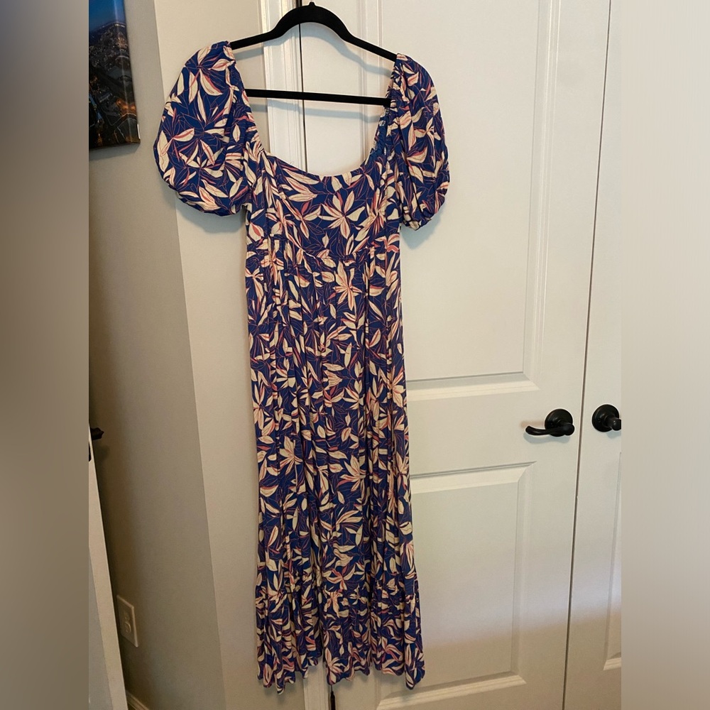 Vestique maxi dress. Size small. Worn one time